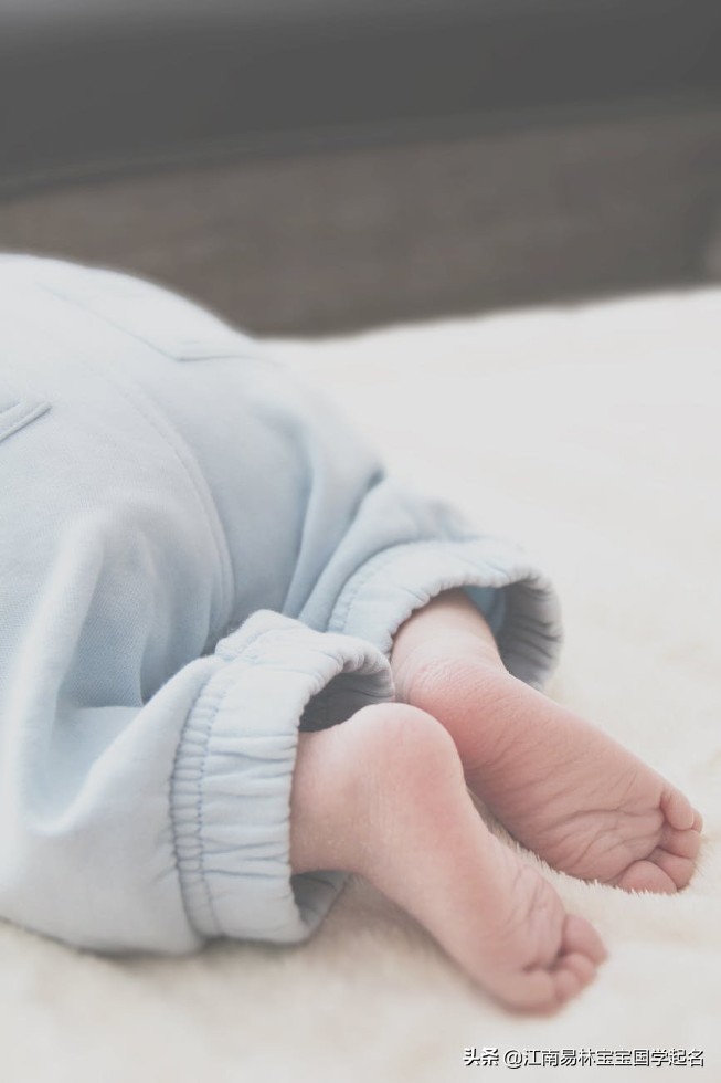 男孩取名好听的有诗意的名字,男孩有诗意有解释的名字大全