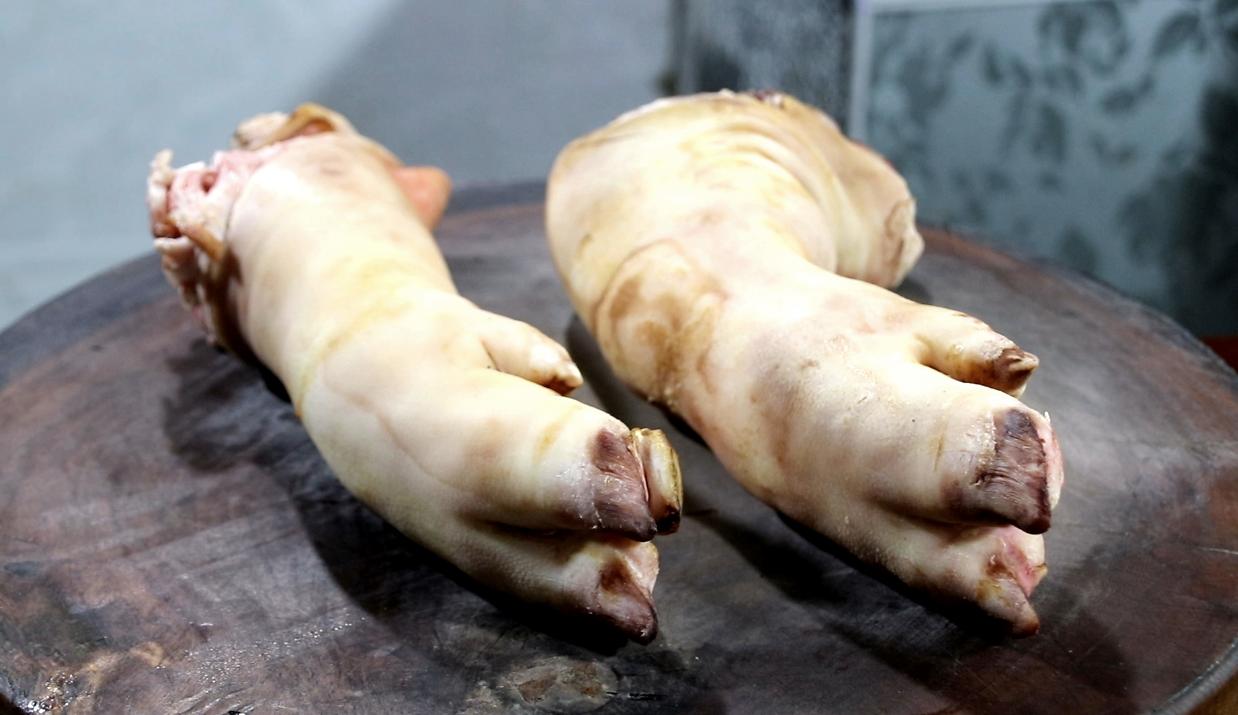 猪脚最好吃的做法焖猪脚粤菜,猪脚最好吃的做法香辣