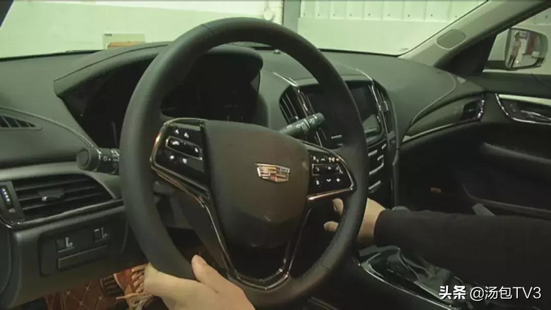 新车不到三个月高速上出故障车主要求按三包退车