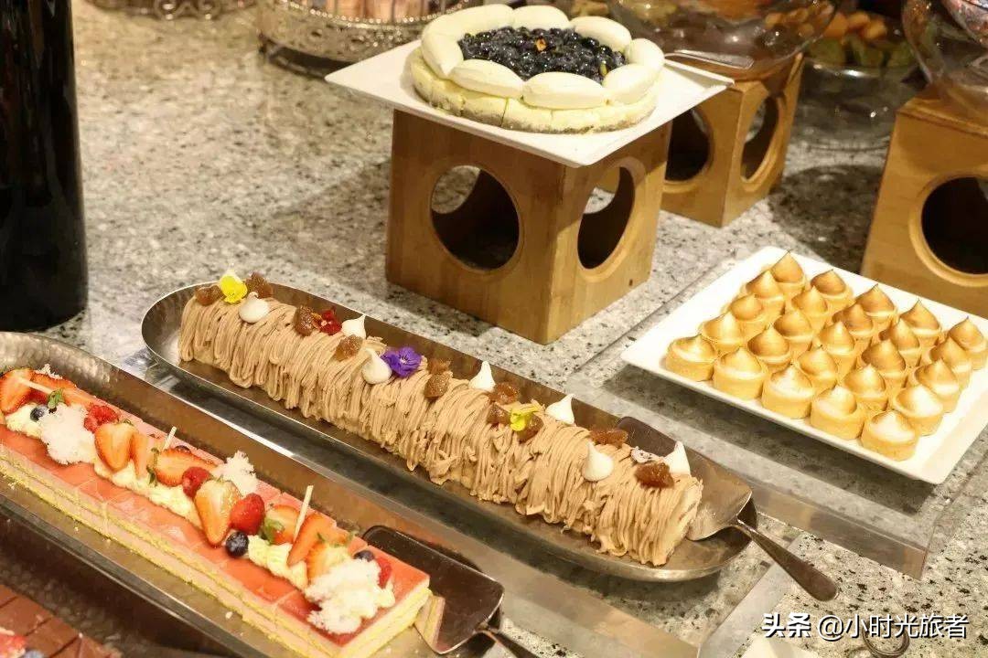 上海五角场顶级酒店自助餐开业，大闸蟹海鲜刺身吃过瘾，太赞了