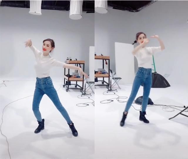 马蓉现身机场主动打招呼,马蓉机场穿黑色围巾