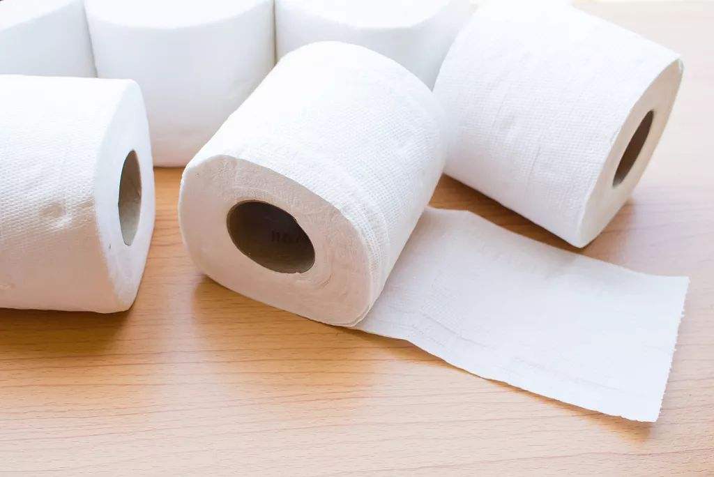 买智能马桶盖好还是买一体的好,智能马桶和智能马桶盖买哪个好