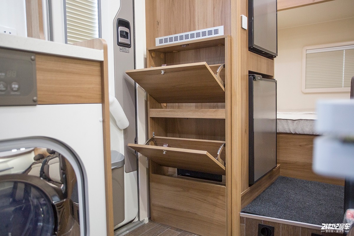 2021款上汽大通maxusv90别墅版,上汽大通maxus生活家v90双拓版