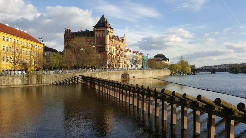 疫后前景：捷克