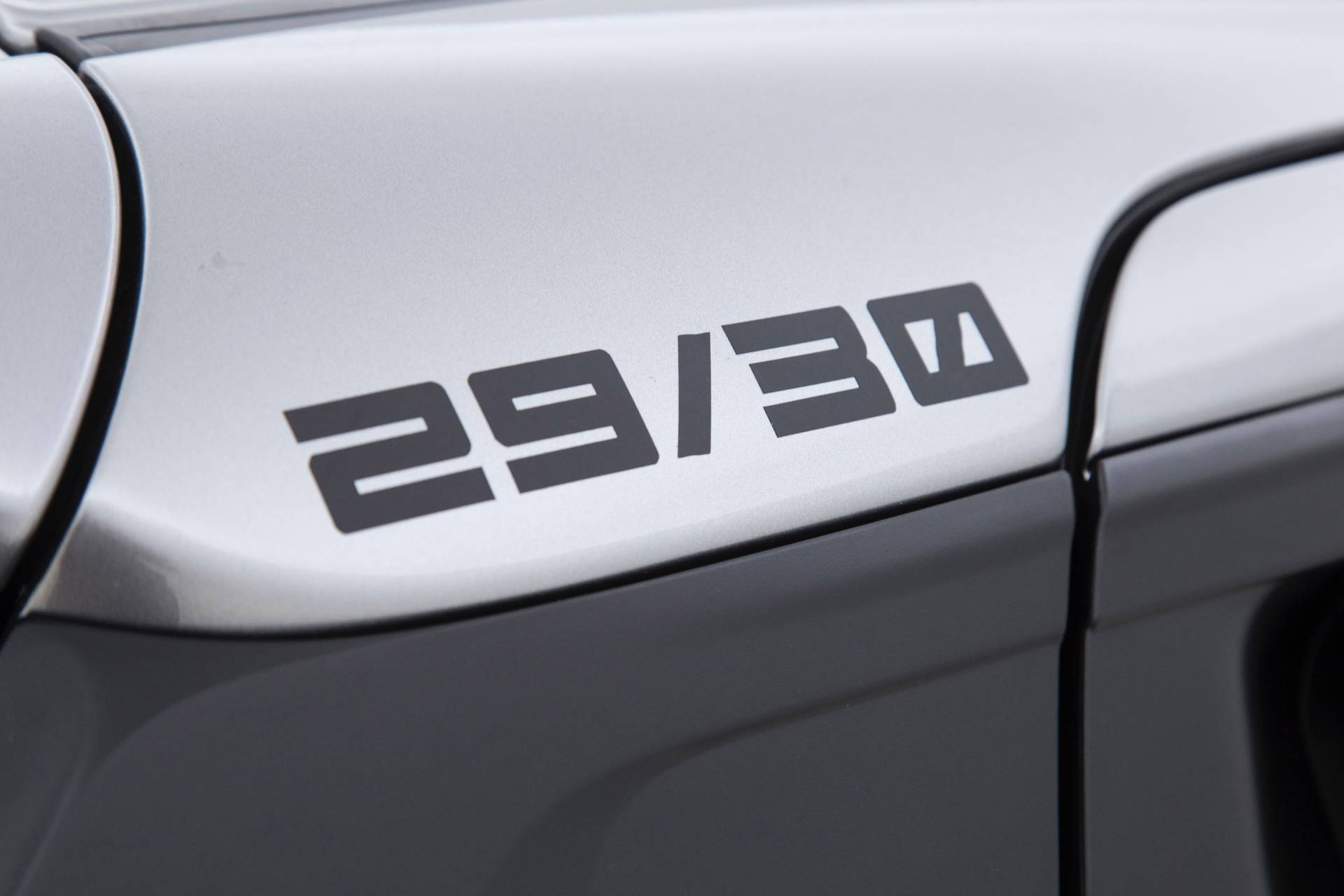 2019款铃木雨燕swift亮相,新一代铃木雨燕swift