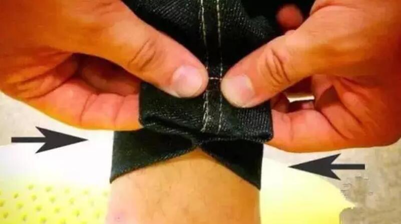 潮人教你正确卷裤脚,怎么卷起裤脚更时尚