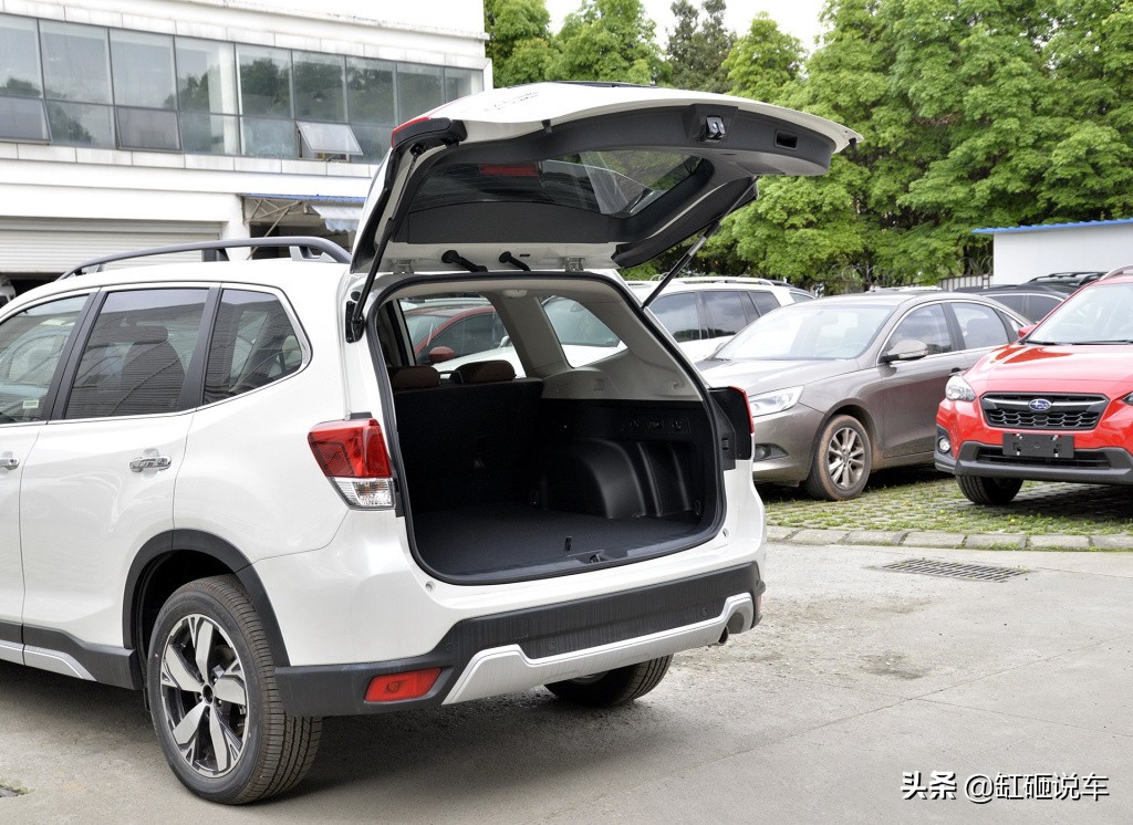 有多少人懂得欣赏它?全系标配真皮方向盘,原装进口还是四驱