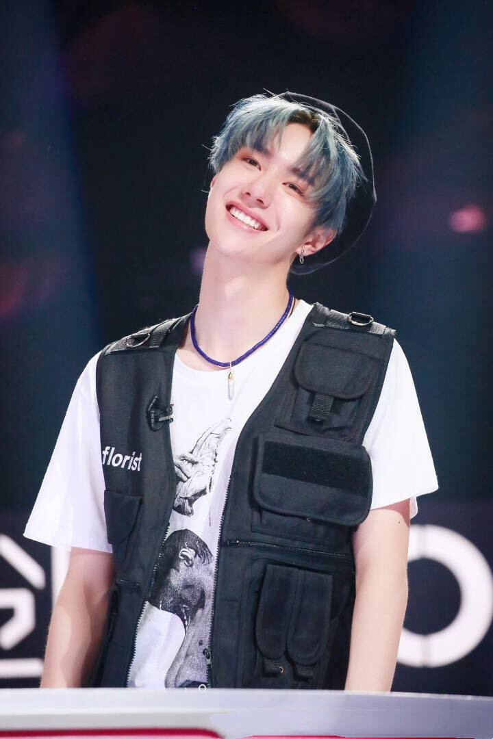 赵丽颖粉丝群成首个被禁言的群体，人民日报：该管就管，不能惯着