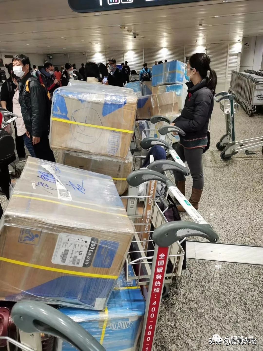 海外捐赠之困何解?慈善人士:我在伊朗买了20万个口罩,全被扣下