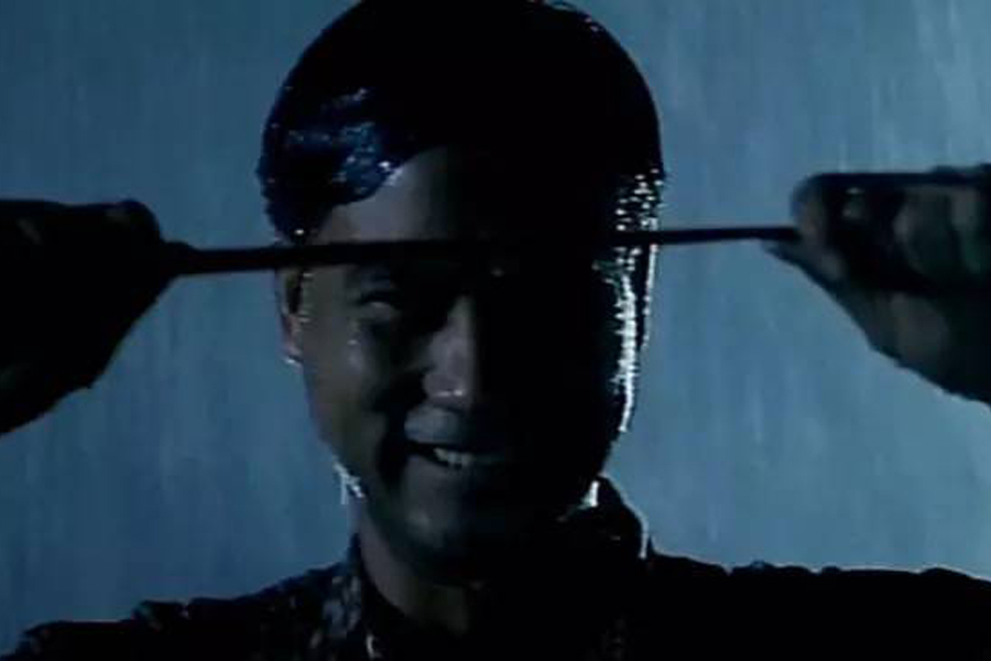 黄家驹因他写歌，任达华借他事件拍戏，“雨夜屠夫”究竟是何人？