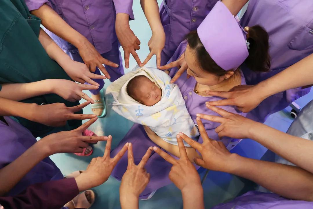 新生儿科主任谈早产儿生长：坚持早期干预给孩子一个美好未来