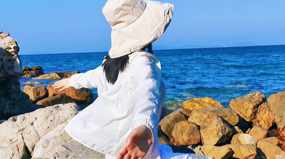 受台风影响深圳哪些景区关闭,被台风山竹破坏后的大梅沙景象