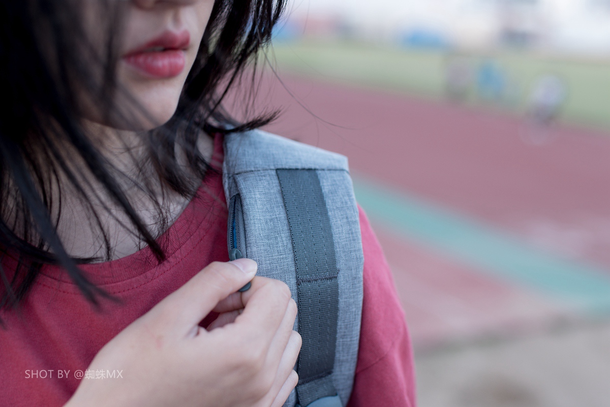 宜丽客双肩包相机包,宜丽客双肩摄影包评测