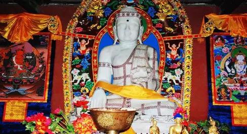 敖包相会的地方背面完整版,敖包相会的地方在通辽