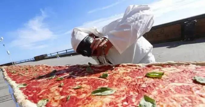 意大利是著名的时尚设计之国,意大利是真正的美食之都