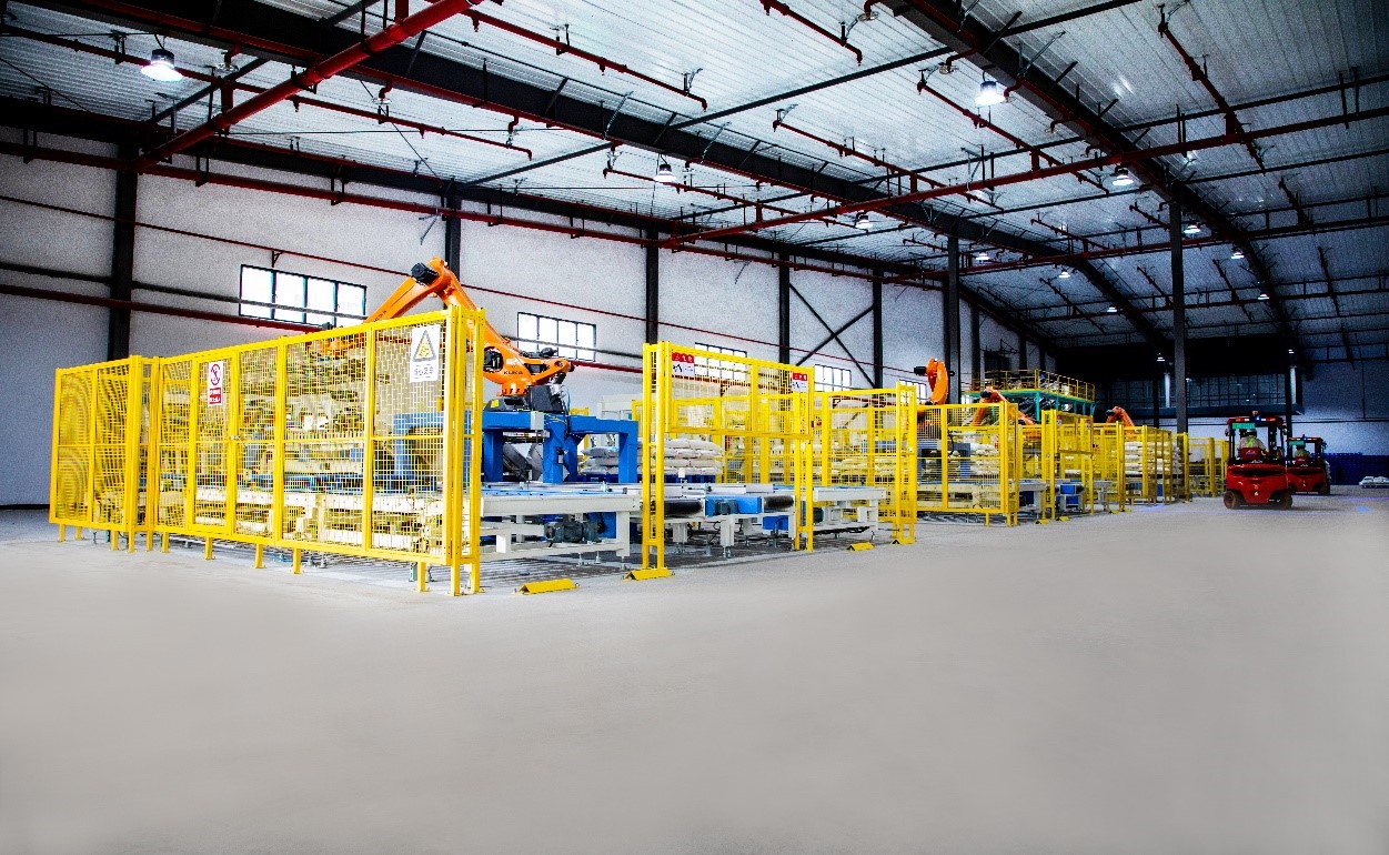 丰尚铸造精品工程东莞中粮机器人码垛系统完美交付