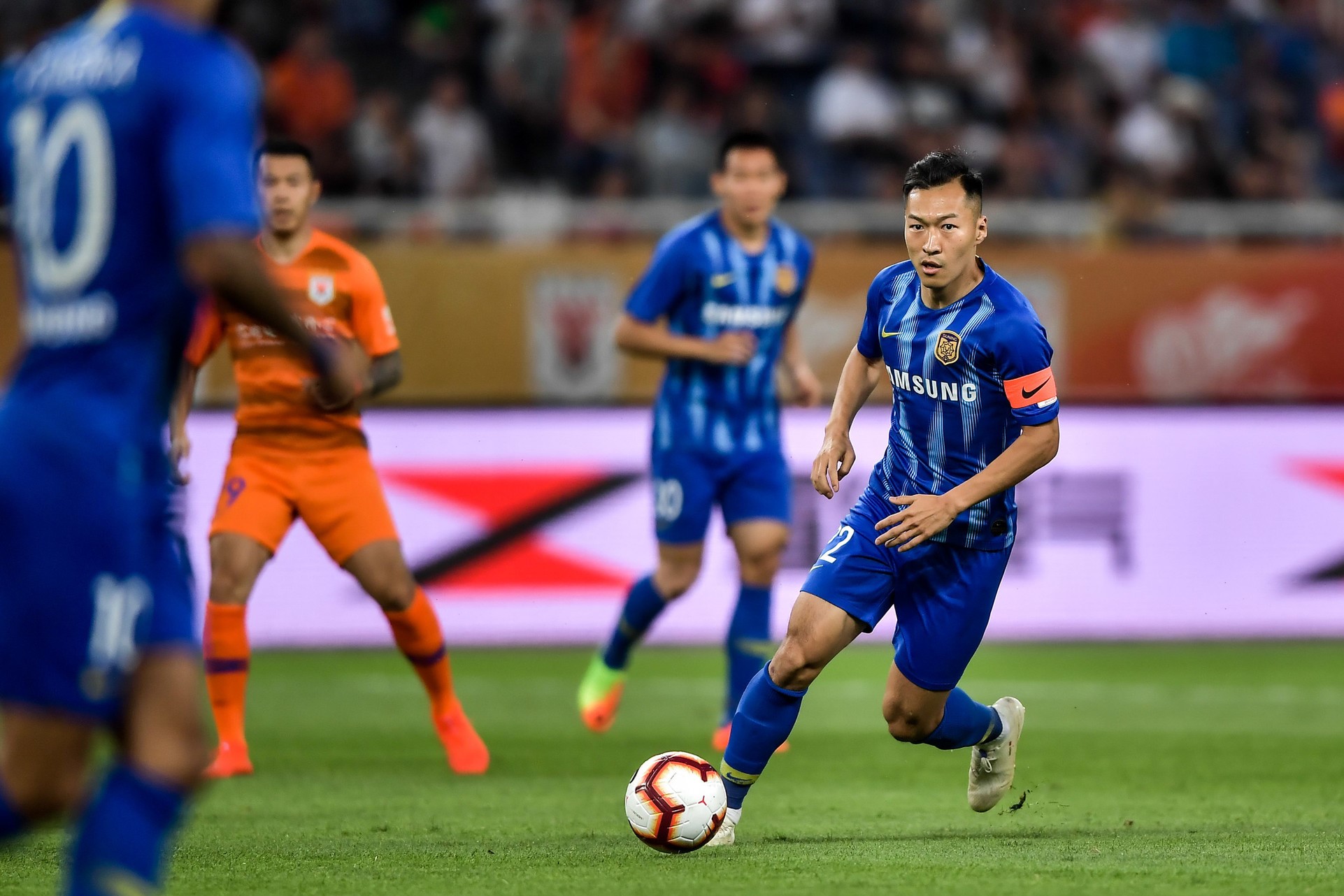 苏宁击败恒大,江苏苏宁亚冠最新比赛结果