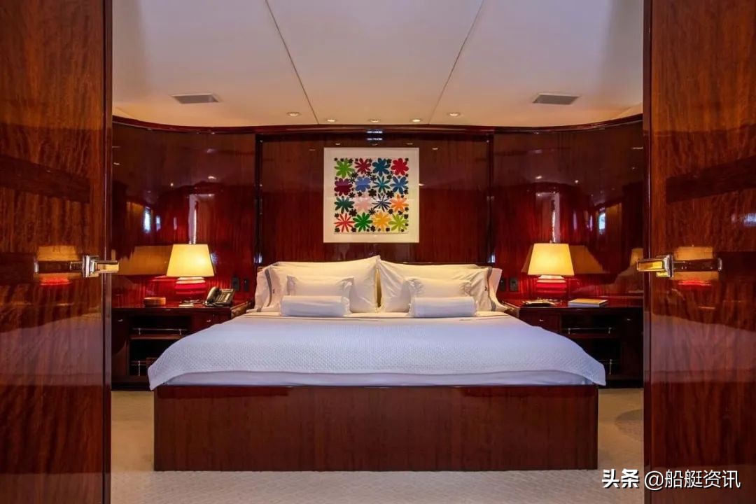 日本天皇号列车,天皇号轰炸机