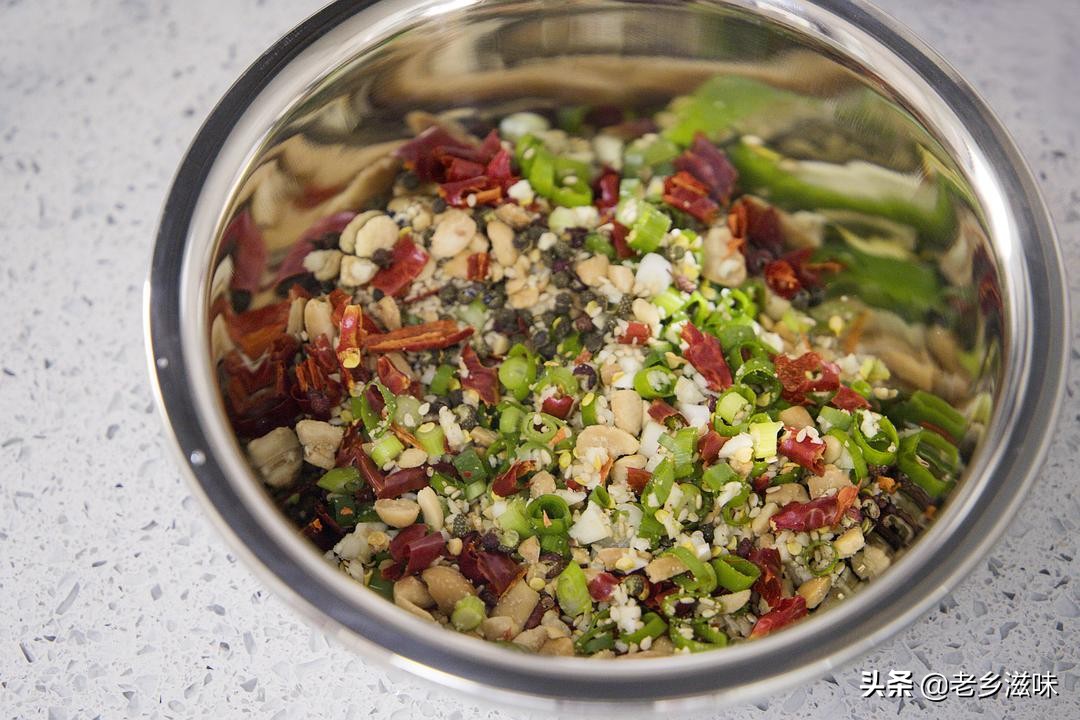 家常凉拌菜酸辣凉粉简单易学,秘制鸡丝凉粉酱汁