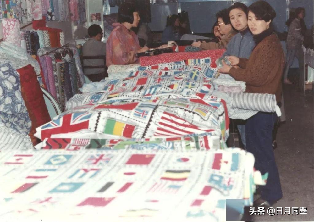 往事丨1992年,他们在武汉策划了一次消毒艺术运动
