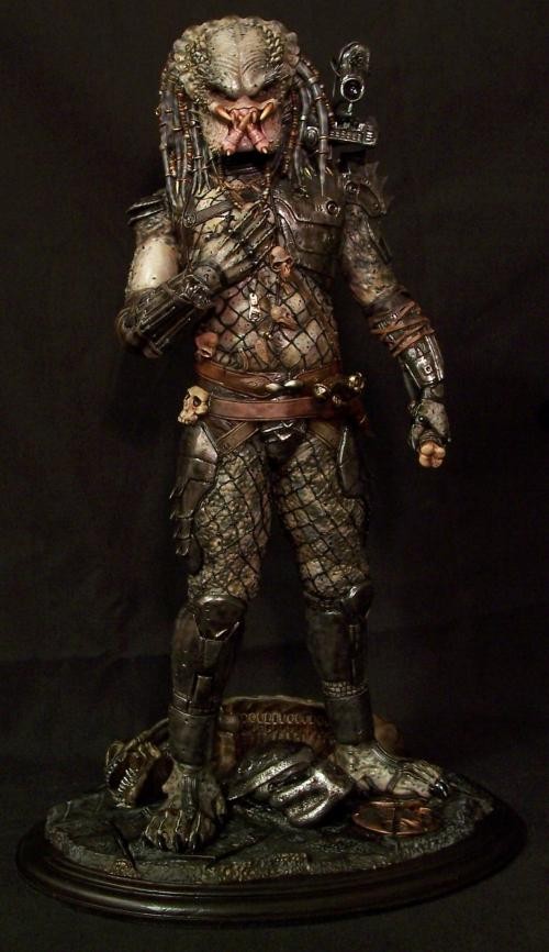 还记得在太空中游荡的铁血战士长什么样吗?一起来看看