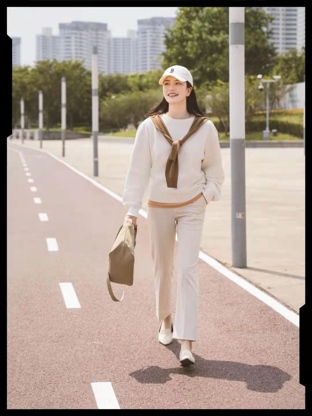 米色系冬天气质穿搭,温柔慵懒风穿搭棕色系