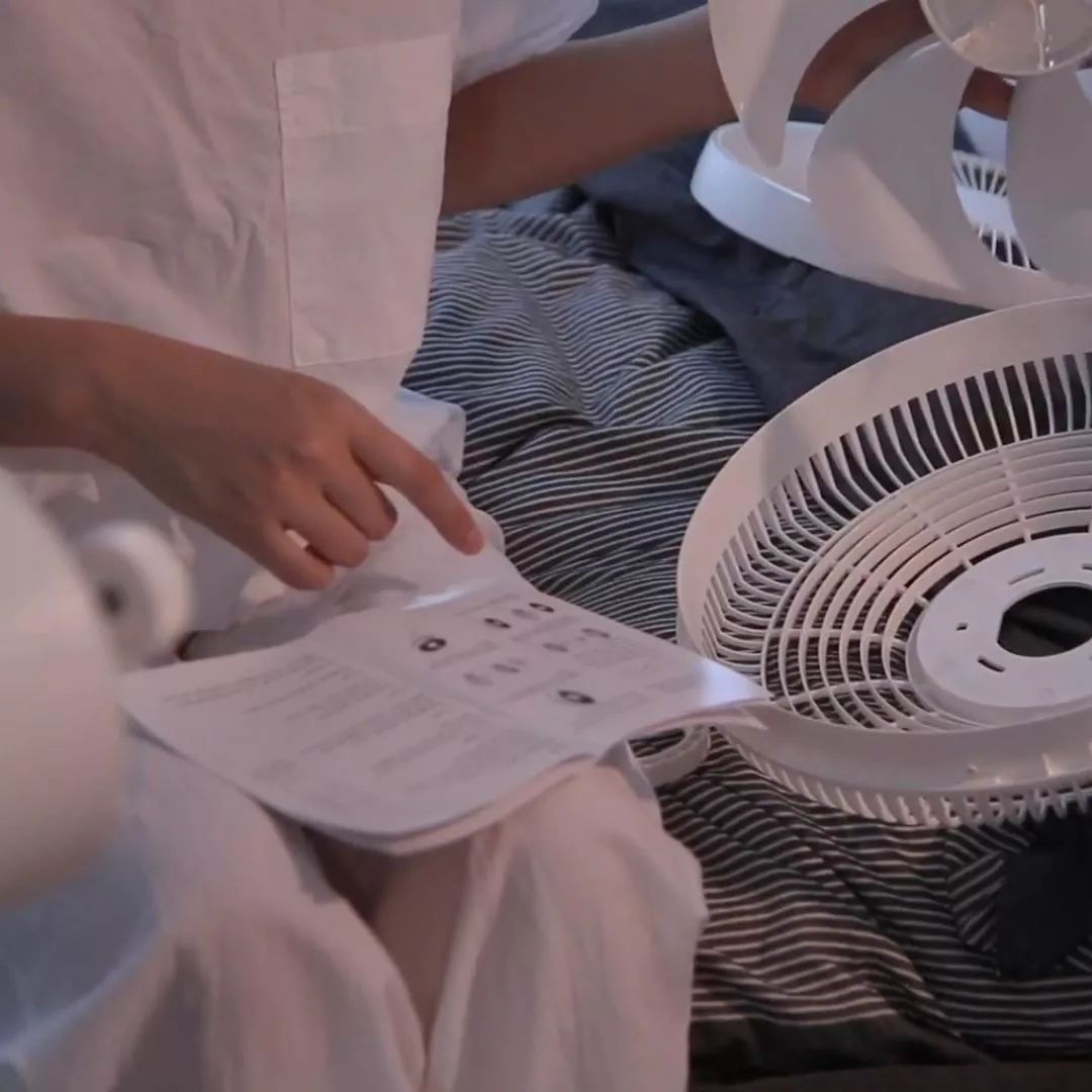 小姐姐分享自拍的“羞羞”日常，引百万人围观