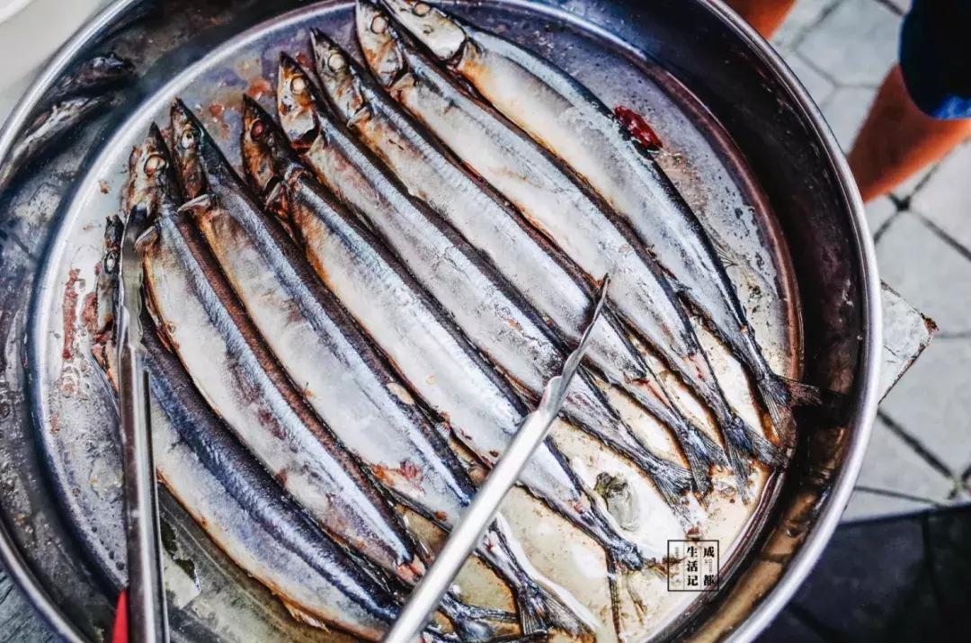 荷花池美食批发市场,荷花池美食街在哪里