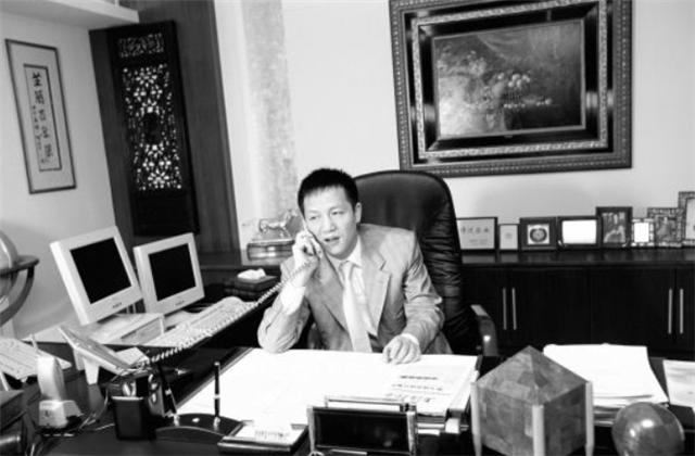 周正毅二次入狱妻子不离不弃,上海首富周正毅前传