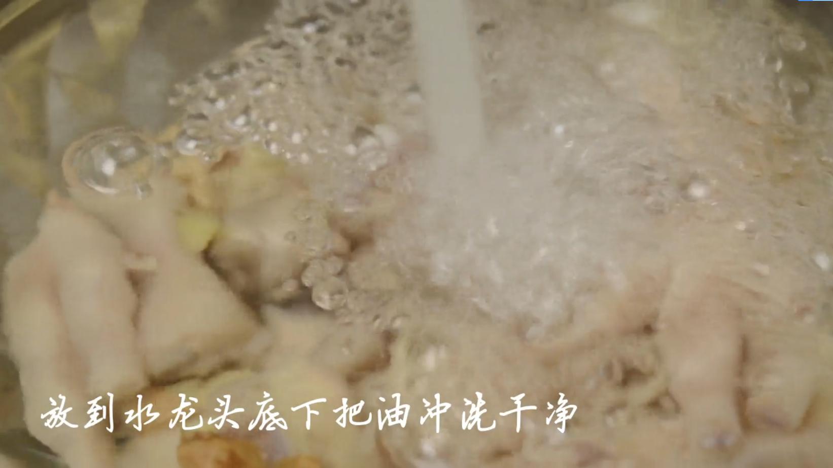 喜欢吃麻辣香锅的泡椒凤爪,喜欢吃凤爪的吃货们快收藏吧