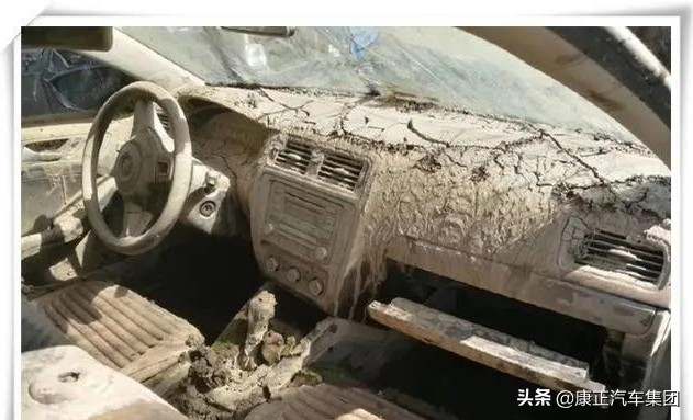 汽车进水正确处理方法,汽车进水怎么处理教你一招解决