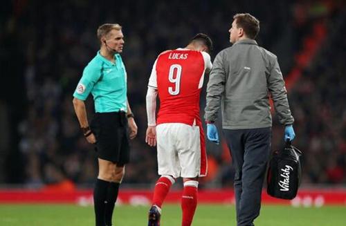 一个正印主力的9号球衣，却成了无数巨星新星的魔咒