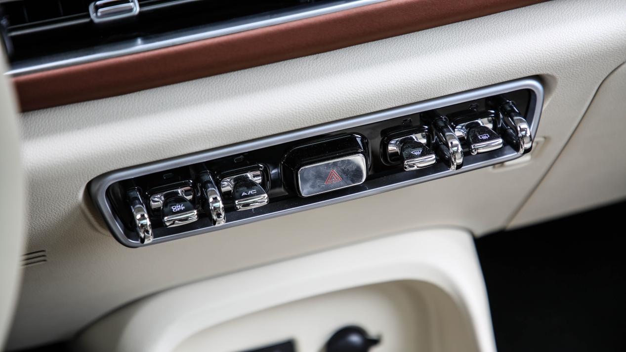 23款欧拉好猫顶配豪华版试驾,欧拉好猫经济实惠首选车型