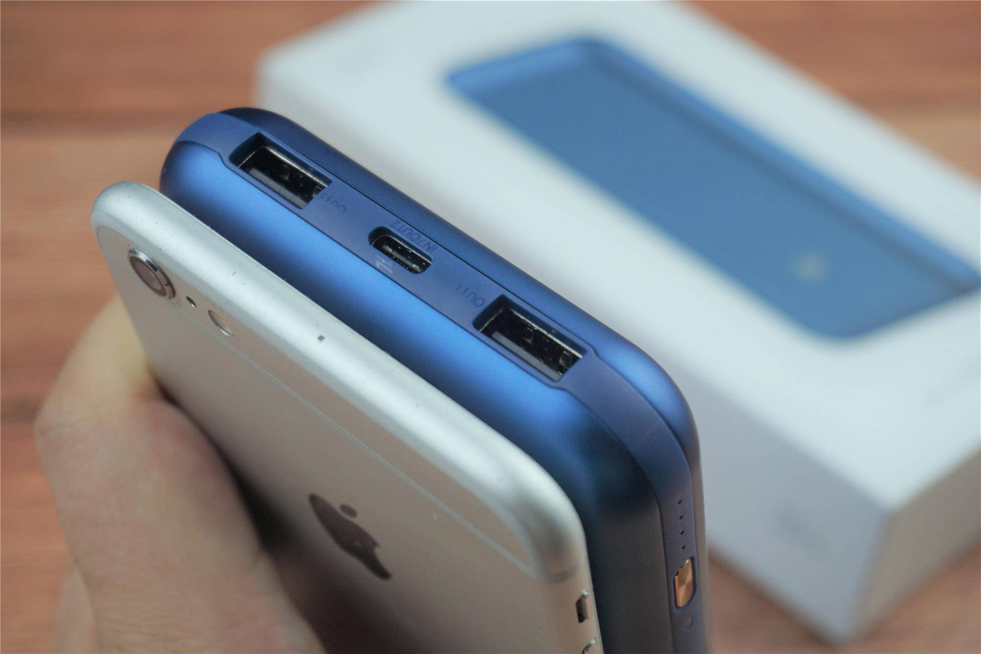 10w毫安充电宝推荐评测性价比高,zmi充电宝10号pro