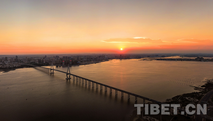 湛江建设成为区域性海洋中心城市,湛江美丽海湾城市