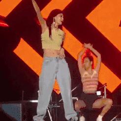 lisa新打歌服发光,lisa同款蓝色打歌服