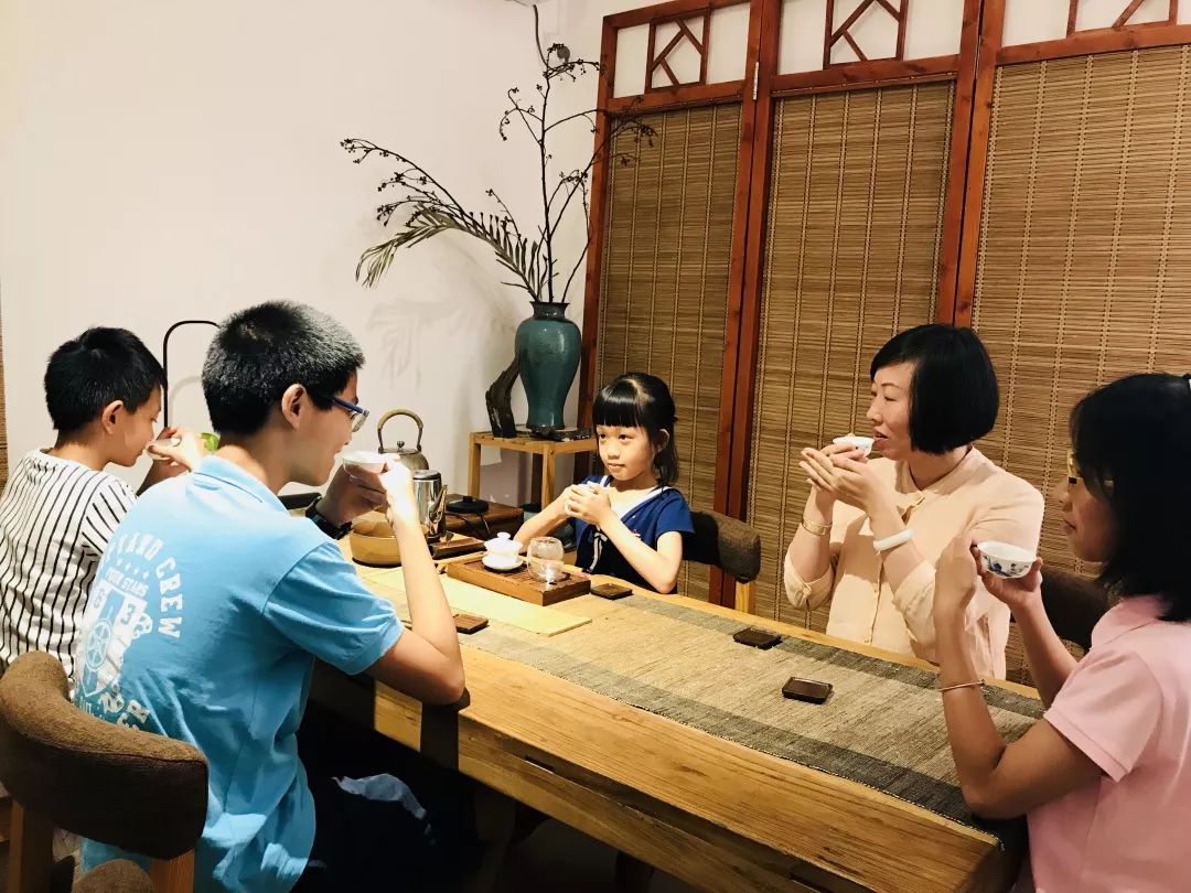 改革开放后广东第一书记,改革开放广东省第一书记是谁