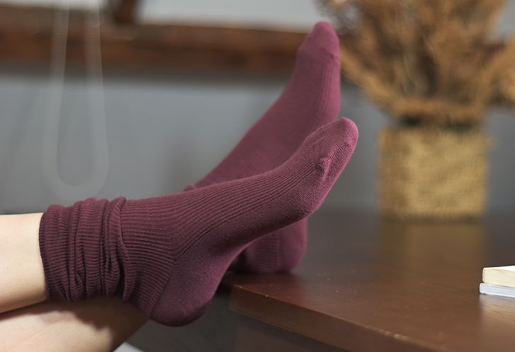 将痛经踩在脚下!抗菌发热的艾草袜,升温3度,秋冬不脚冷