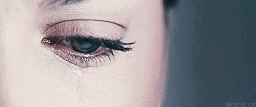 给隐形*党**最强势的福利！能自动洗镜的黑科技，告别昂贵日抛~