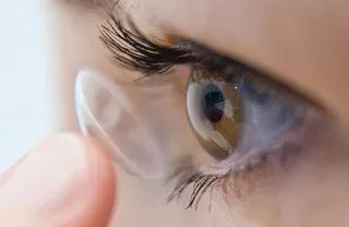 景甜同款洗眼神器,景甜洗眼液有哪些