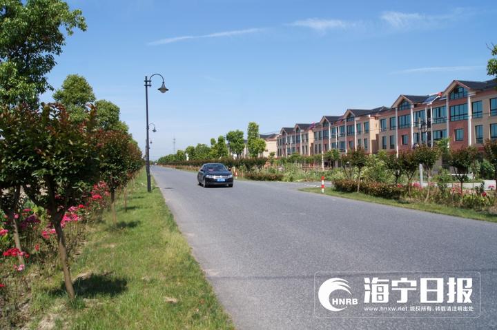 打造美丽乡村带动旅游发展新疆,着力打造美丽公路助推乡村振兴