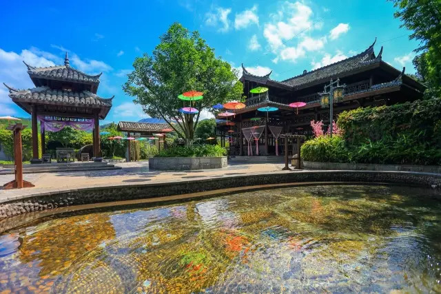 沉浸式泡温泉夏日玩水圣地推荐,送福利啦