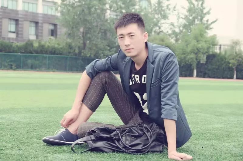 草根出身的创业家故事,白手起家一个草根的十年创业传奇