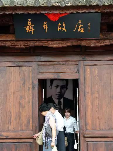 戳心窝的春城日常生活，625万昆明人边看边哭！