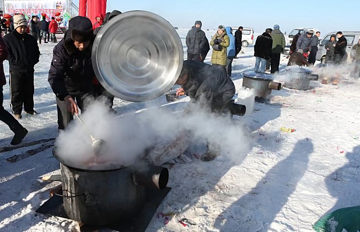 刘烨旅游,刘烨一家四口出游