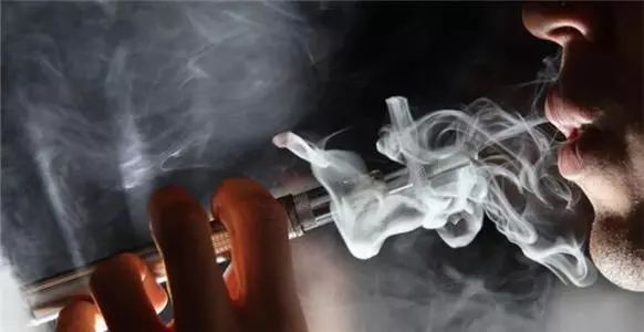 这东西已被香港全面封杀！易致癌、肺病！不少国人还天天用……