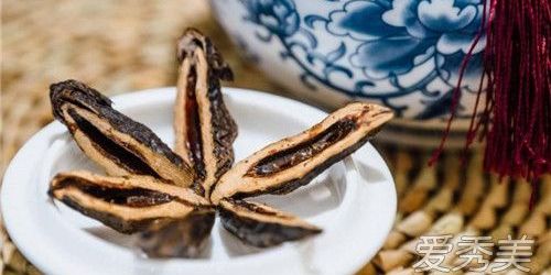 吃半年槟榔脸烂半边,槟榔吃多久会使脸变大