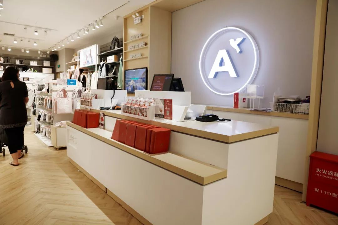 人、商品、门店的关系，从此被彻底改写了