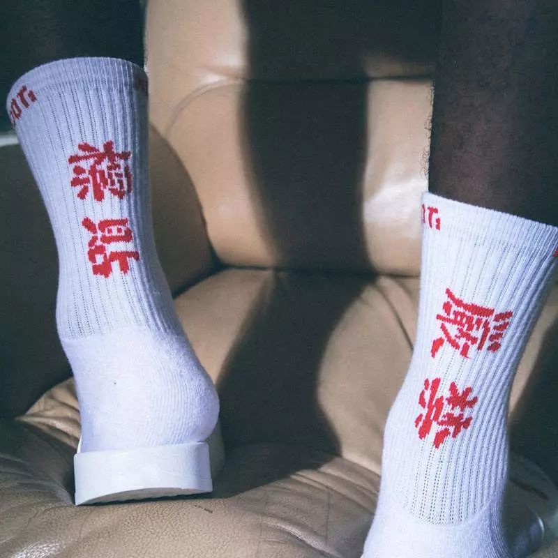 aj4涂鸦白蓝,aj4涂鸦联名灰麂皮