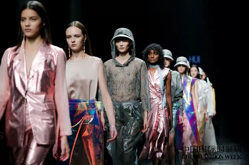 心如花木向阳而生抖音,心如花木向阳而生人民日报